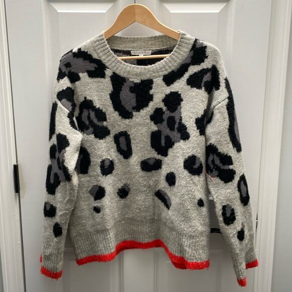 SEEN AND BE SEEN Leopard Print Crewneck Sweater with Color Pop Size L - Picture 2 of 6